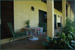 Hale Huanani Bed & Breakfast