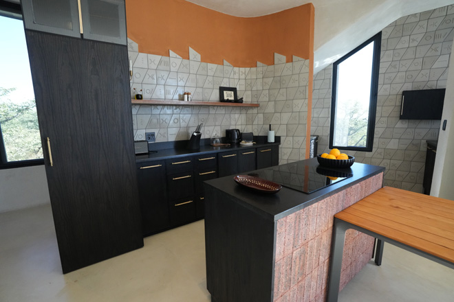 The Ekipa Etosha Pod Etosha