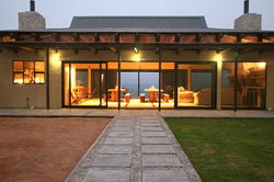 Ietsiemeer Beach House Henties Bay