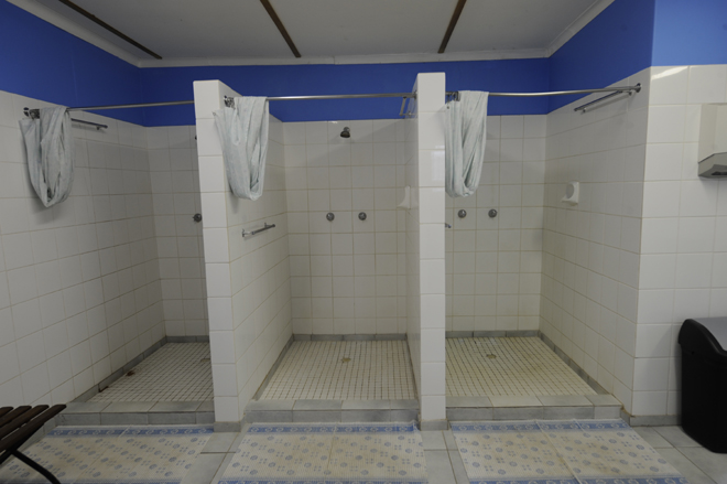 Zelda Game And  Guest Farm Buitepos camping bathrooms showers