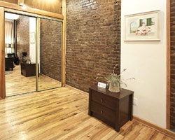 Upper Yorkville Suites