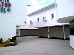 Hilltop Drive-In Hotel