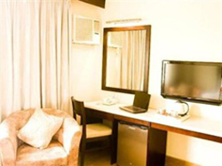 Diamond Suites and Residences