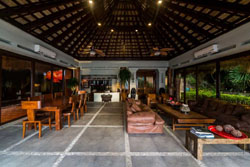 Den Pasar Boracay Villa