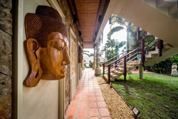 Den Pasar Boracay Villa