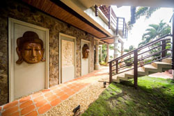 Den Pasar Boracay Villa