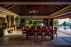 Den Pasar Boracay Villa