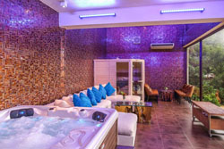 Den Pasar Nasog Beachfront Villa