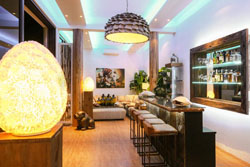 Den Pasar Nasog Beachfront Villa