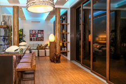 Den Pasar Nasog Beachfront Villa