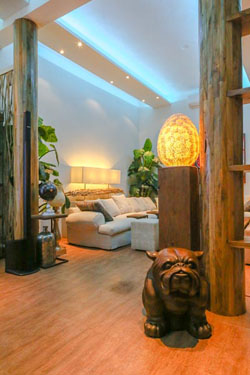 Den Pasar Nasog Beachfront Villa