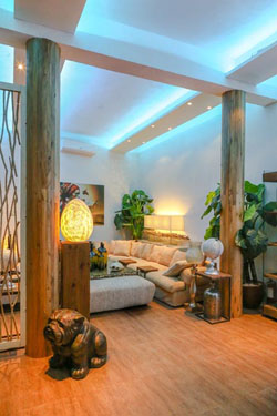 Den Pasar Nasog Beachfront Villa