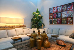 Den Pasar Nasog Beachfront Villa