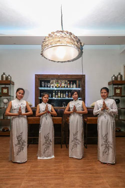 Den Pasar Nasog Beachfront Villa