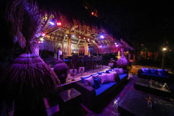 Den Pasar Nasog Beachfront Villa