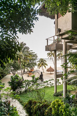 Den Pasar Nasog Beachfront Villa