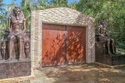 Den Pasar Nasog Beachfront Villa