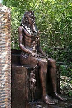 Den Pasar Nasog Beachfront Villa