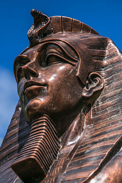 Den Pasar Nasog Beachfront Villa