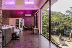 Den Pasar Nasog Beachfront Villa