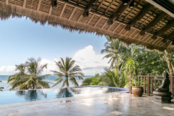 Den Pasar Nasog Beachfront Villa