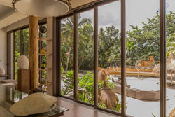 Den Pasar Nasog Beachfront Villa