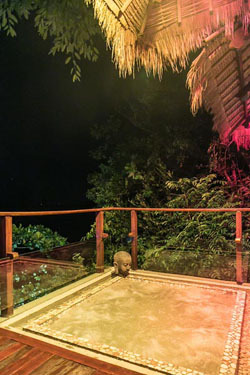 Den Pasar Nasog Beachfront Villa