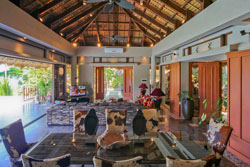 Den Pasar Nasog Beachfront Villa