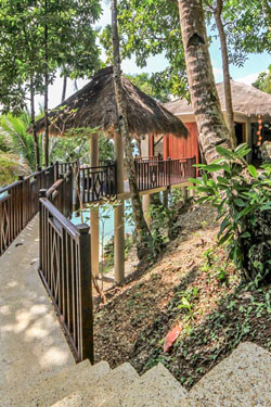 Den Pasar Nasog Beachfront Villa