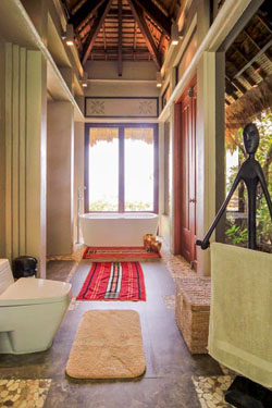 Den Pasar Nasog Beachfront Villa