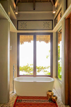 Den Pasar Nasog Beachfront Villa