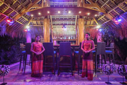 Den Pasar Nasog Beachfront Villa