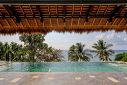 Den Pasar Nasog Beachfront Villa