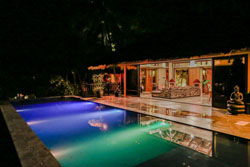 Den Pasar Nasog Beachfront Villa