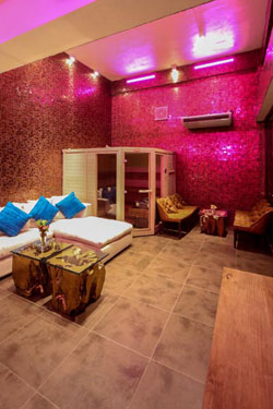 Den Pasar Nasog Beachfront Villa