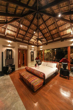 Den Pasar Nasog Beachfront Villa