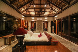 Den Pasar Nasog Beachfront Villa