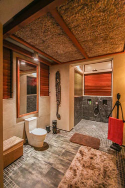 Den Pasar Nasog Beachfront Villa