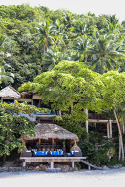 Den Pasar Nasog Beachfront Villa