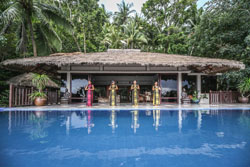 Den Pasar Nasog Beachfront Villa