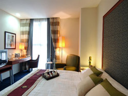 Greenhills Elan Hotel