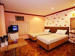 Park Bed and Breakfast  Manila