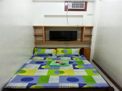 Rooms 498 Hostel