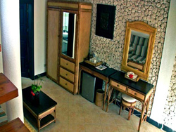 Dolphin House Resort Spa and Diving