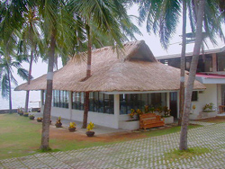 Warren's Beach Resort