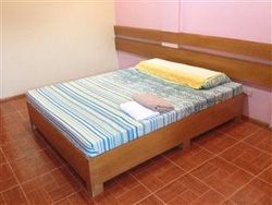 House Hamburg Apartelle Zambales