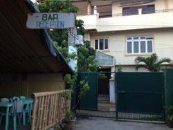 House Hamburg Apartelle Zambales