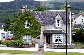 Fort Augustus Hotels