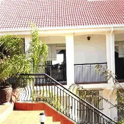 The White House Bed and Breakfast