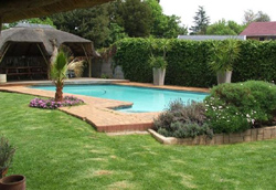 Fin And Feather Guesthouse